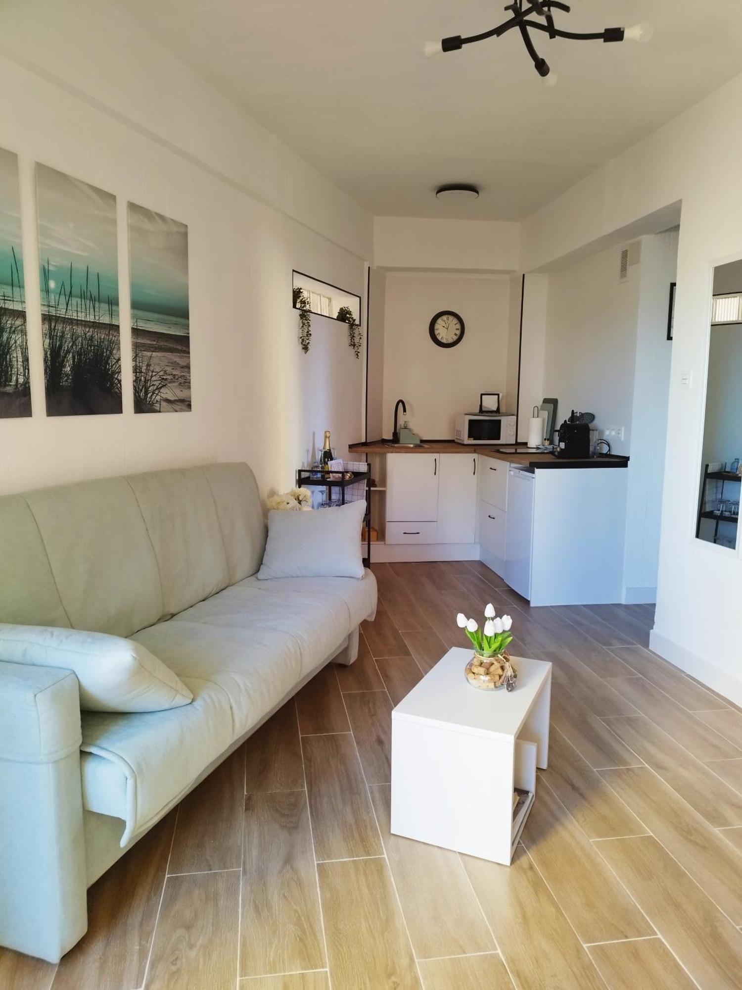 Amazing Front Sea View Studio. Marbella Centre Bagian luar foto